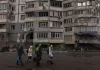 Civilians flee Kherson after Russian strikes