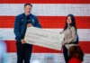 Musk gives away $1m cheques ahead of Wisconsin’s Supreme Court election