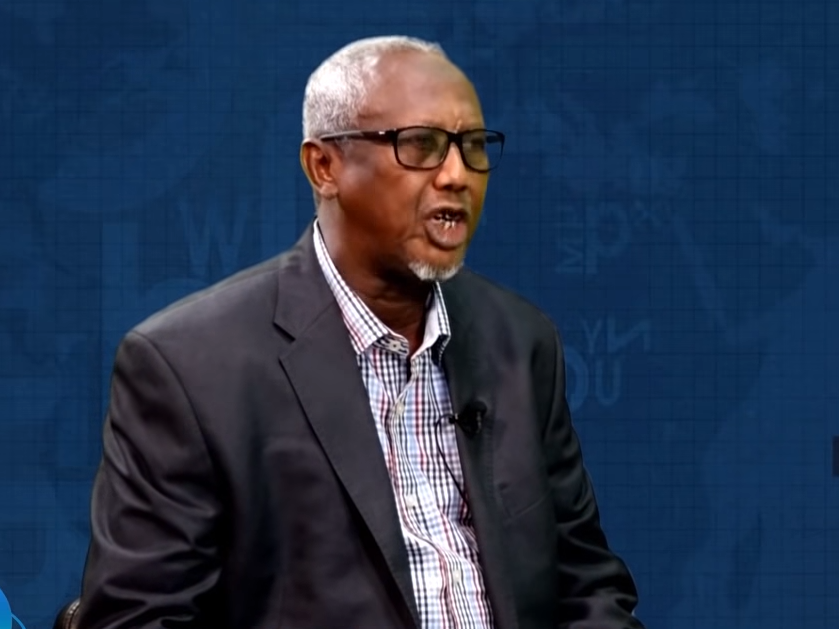 DAAWO:-Hanti dhawrka oo lagu eedeeyey inu xafiiska qaraabadiisa uu ka buuxiyey