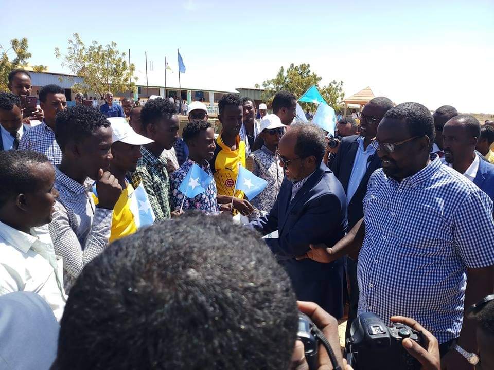 Xasan sheekh oo Baladwayne lagusodhaweyay+Sawirro