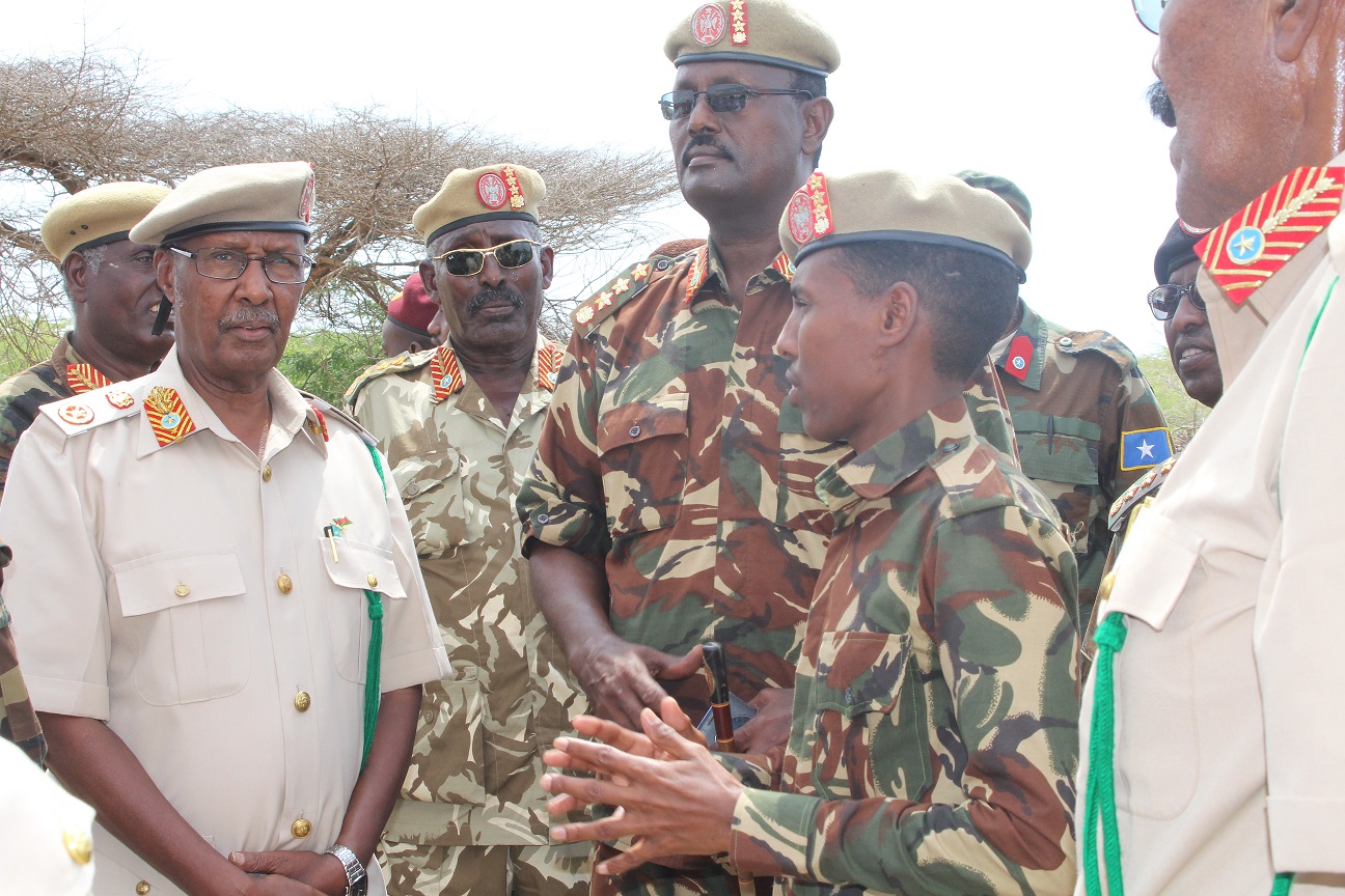 Ciidanka Milatariga oo kacabanaya mushahar la aan