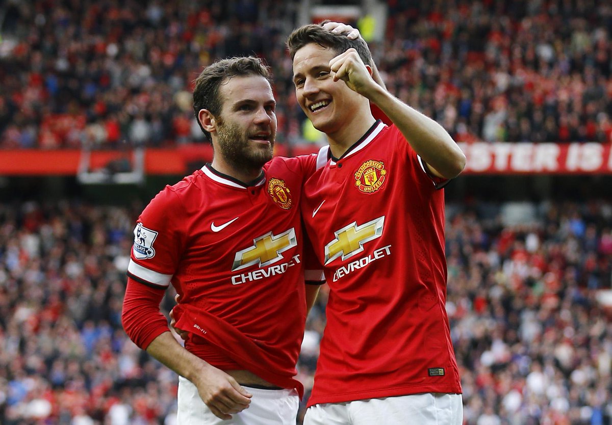 Ander Herrera iyo Juan Mata oo ka tagaya Manchester United