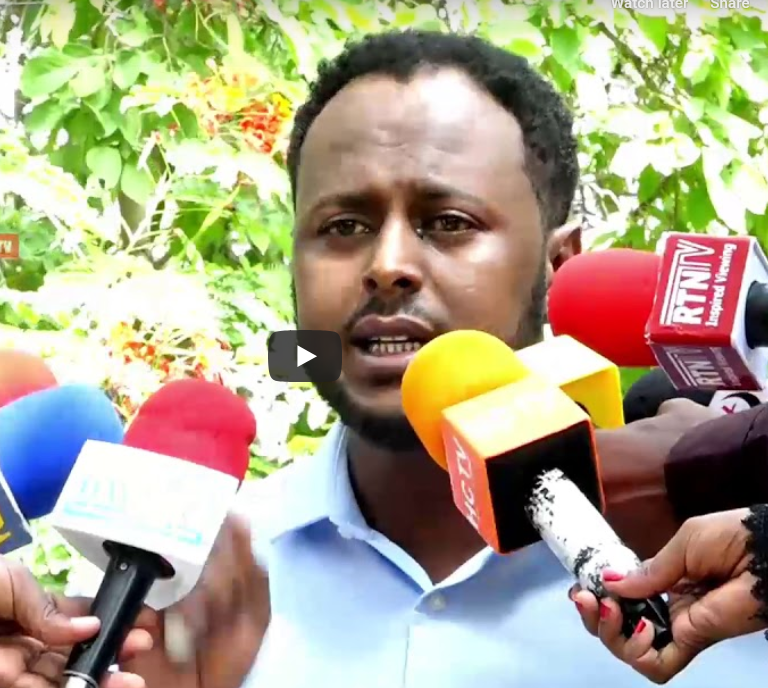 Daawo: Abwaan Abees “Aniga waxaa la ii sii daayey in la igu dilo Boorame”