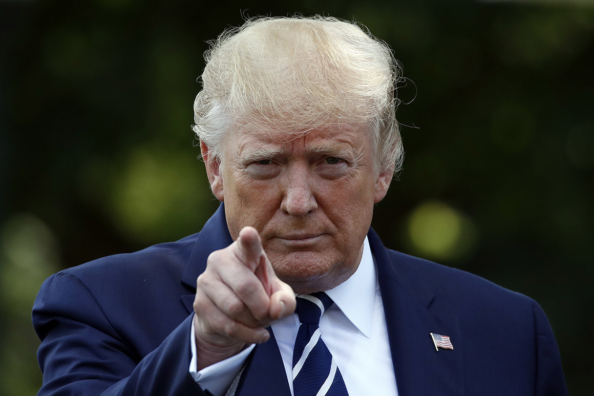 Trump oo u hanjabay Faransiiska