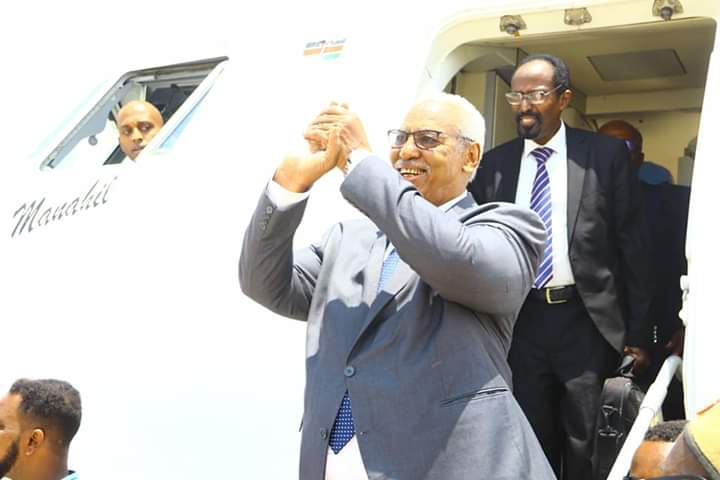 SAWIRRO;- Madaxweyne Xaaf oo si weyn Loogu soo dhaweyey Magaalada Hobyo