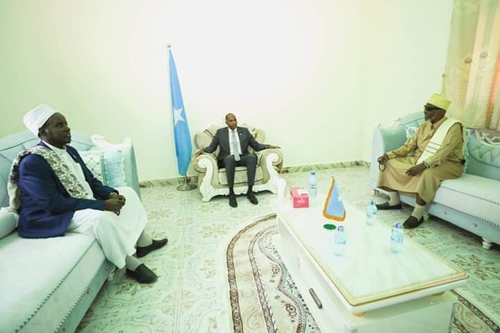 DEG DEG:-Dowladda oo aqbashay in Ahlusuna la siiyo 30 Xildhibaan. Baarlamaanka Cusub Ee Galmudug.