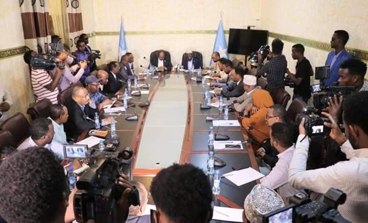 Daawo:- Siyaasinta Mucaaradka Oo Muqdisho oga Dhawaqay Isbaheysi Cusub . & Dowladda Nabad iyo Nolal Oo Wajaheysa Culus Siyaasadeed.