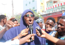 Banaanbaxayaal careysan oo xirtay waddada Maka Al-Mukarrama VIDEO