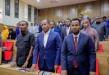 Gudoomiyaha Baarlamanka Galmudug Iyo kuxigeenadiisa oo ladoortay.