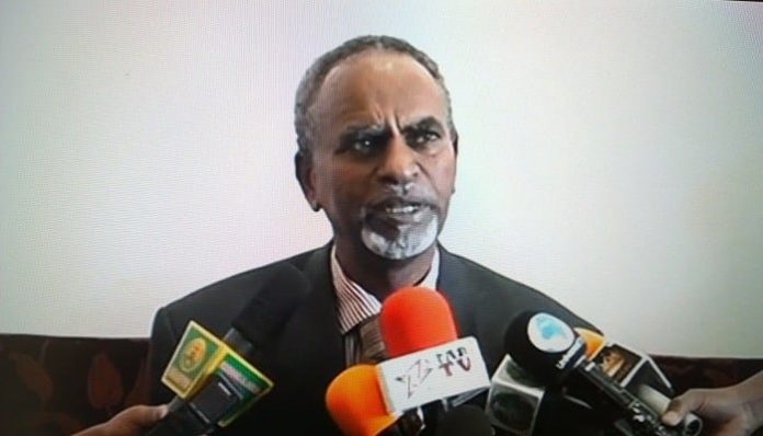 DAAWO:-Wasiir  Abgaal ”Waxaan la xanuunsanahay lacago xaaraan ah oo aan qaatay”