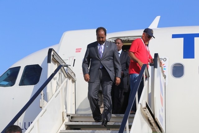 SAWIRRO Madaxweynihii hore ee Soomaaliya Xasan Sheekh Maxamuud oo gaaray magaalada Garowe