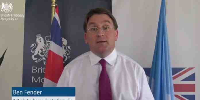 Safiirka cusub ee Ingiriiska u soo magacaabay Soomaaliya oo soo gaaray Muqdisho
