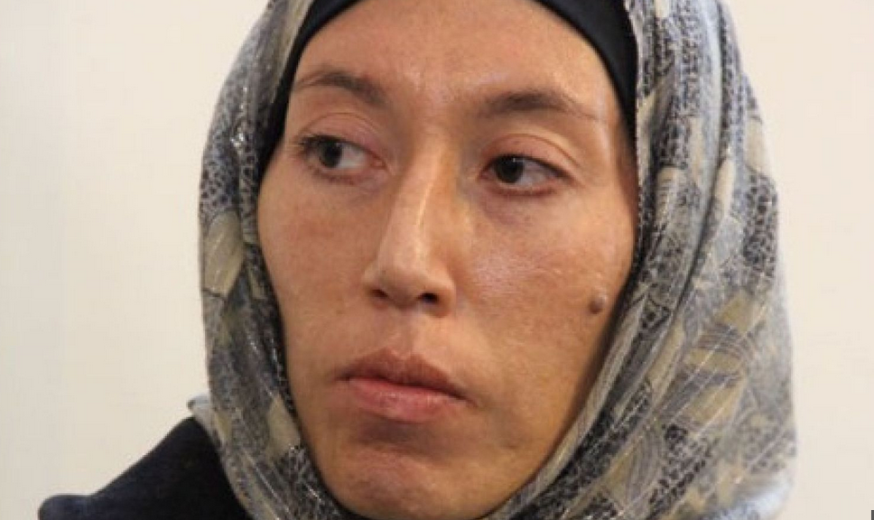 Monica Elfriede Witt oo lagu eedeyay inay Iran u basasijirtay