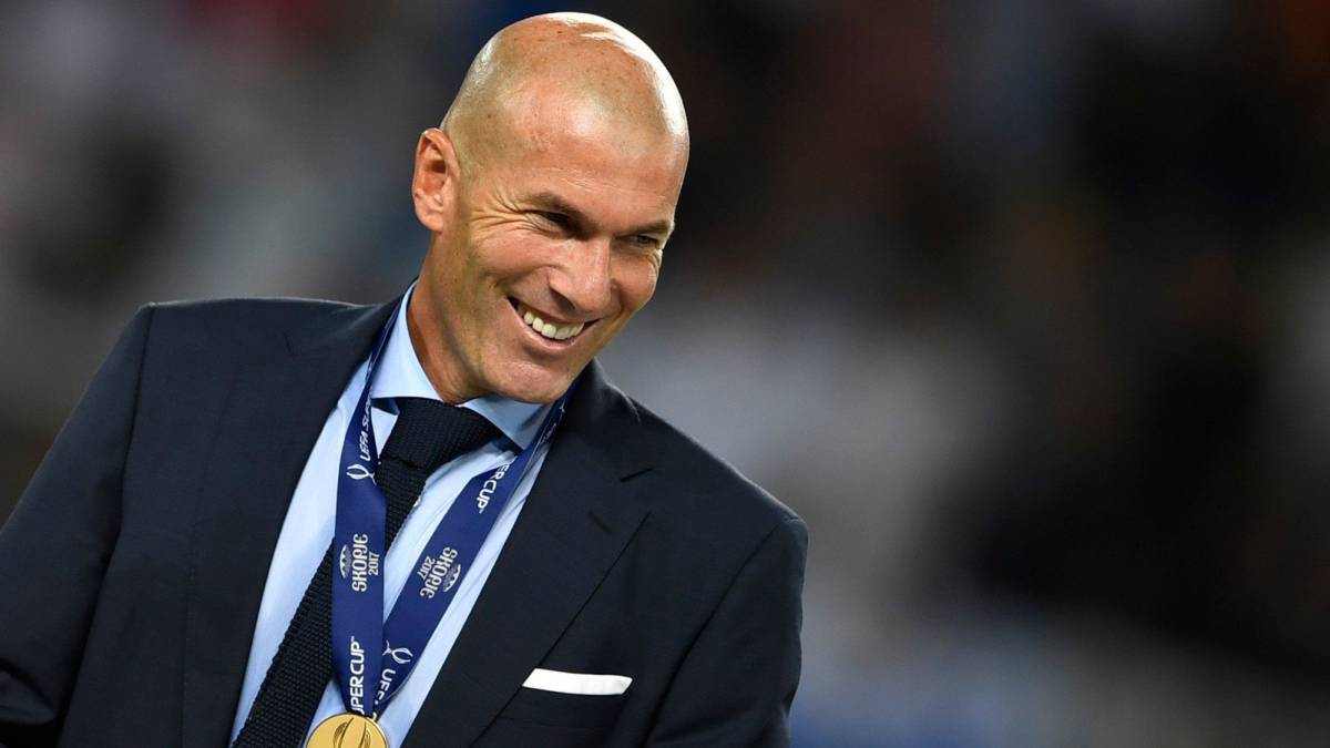 Zinedine Zidane oo 12 milyan euro  mushaar ahaan kaga qaadan doono Real Madrid
