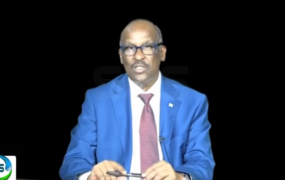 Wasiir Goodax oo  u hanjabay Ardayda Puntlnad +VIDEO