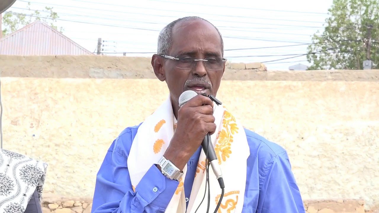 Guddoomiyaha Gobolka Bar oo gaarigiisa laqarxiyay