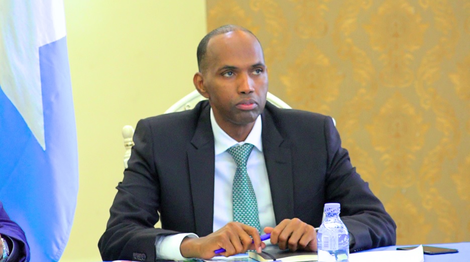 Khayre oo magacaabay Wasiiro Cusub (Akhriso Magacyada)