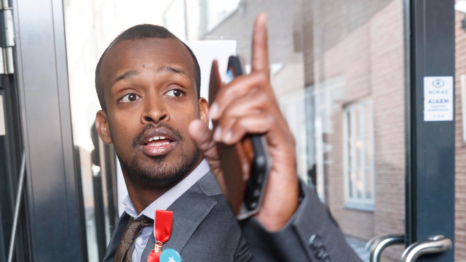 Mahad Abiib oo taageero kahelay Odayaal tolkiisa ah+VIDEO