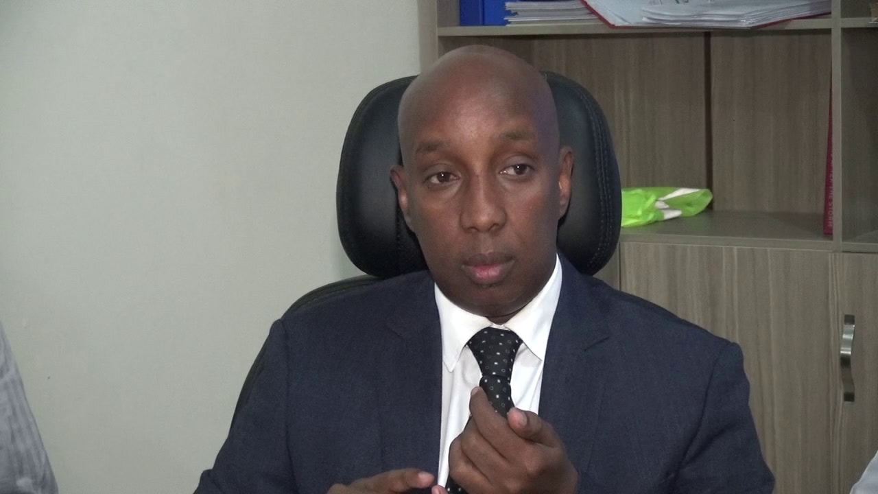 Dowladda Soomaaliya oo ka hadashay tallaabadii Kenya ku joojisay duulimaadkii tooska ahaa ee Nairobi