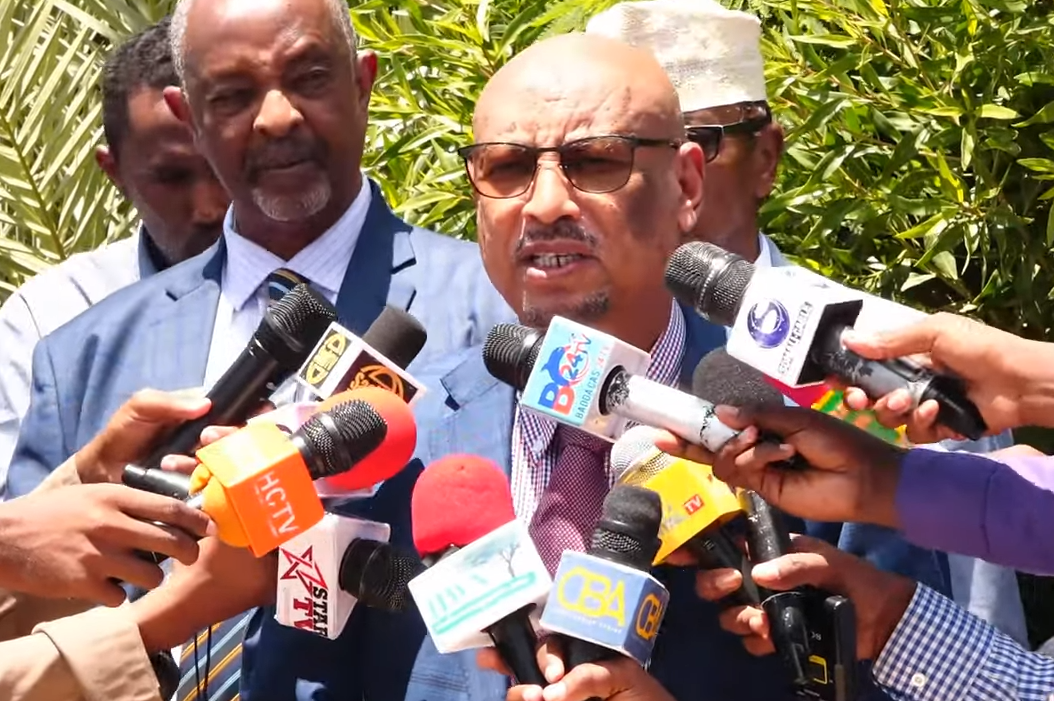 DAAWO:-Faysal Cali Waraabe Cadawgaaga cadawgis waa saaxiibkaa