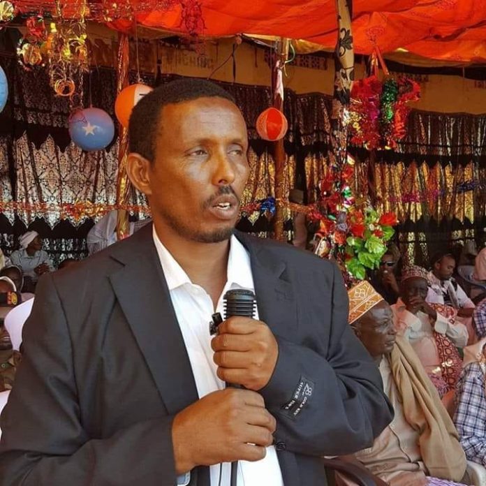 Wasiirka Amniga oo kabadbaaday Shil gaari iyo Ilaaladiisii oo ku dhaawacantay