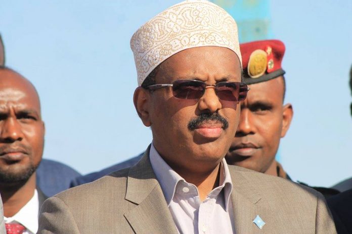 Farmaajo oo amaan kala dul dhacay Marxuum Maxamed Qanyare Afrax