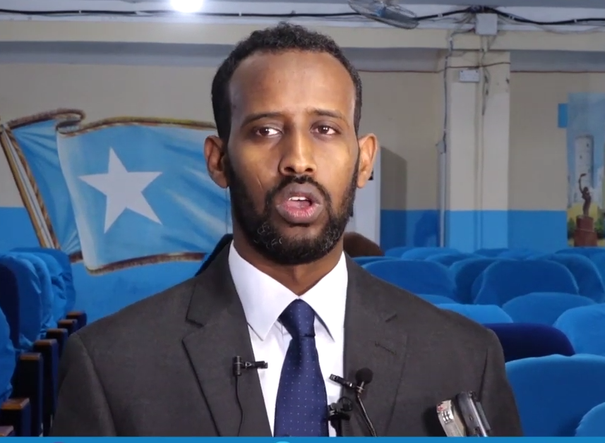 Xildhibaan Sakariye”Galmudug Maahan Mehrad Macalin Maxamuud leeyahay oo lagula Gorgortamaayo”+VIDEO