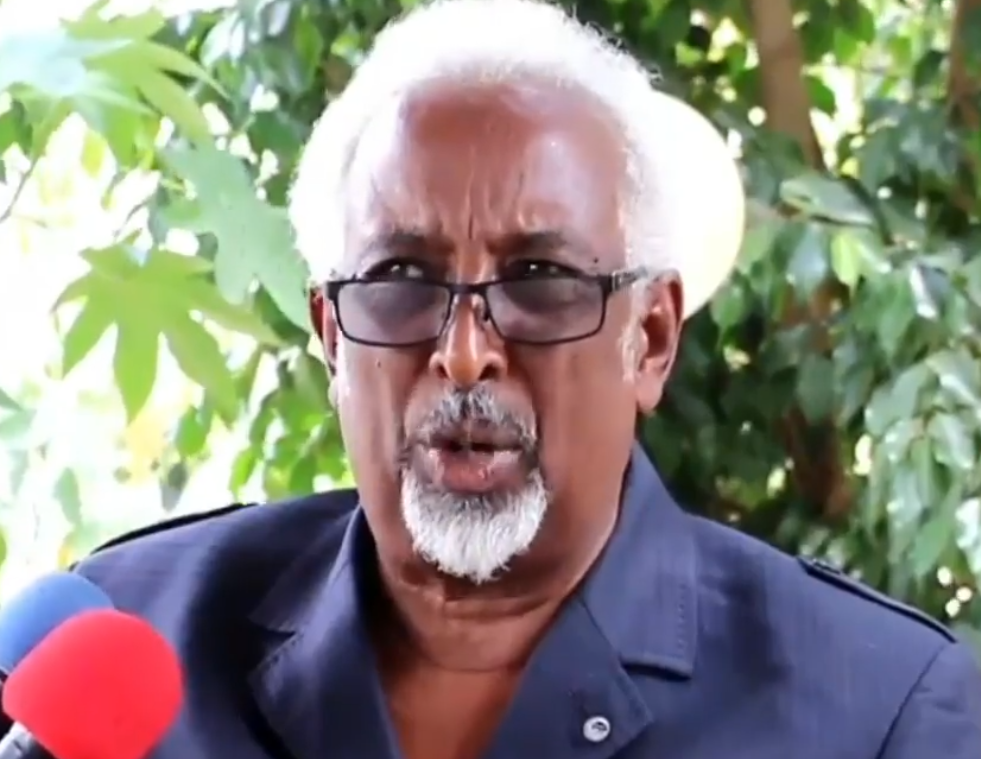“Maamulka Muqdisho wuxuu somaliland la doonayaa cuno-qabatayn dhaqaale” Cali Warancade +VIDEO