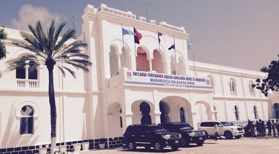 Gudigii loo Xil-saaray Qaraxii Xarunta Gobolka Banaadir oo shaaciyay tirada rasmiga ah ee ku geeriyootay qaraxa