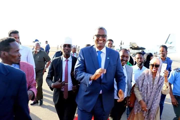 Hogaamiyaha Xisbiga wadajir Abdirahamaan Abdishakuur  oo Ku Wajahan Hobyo.