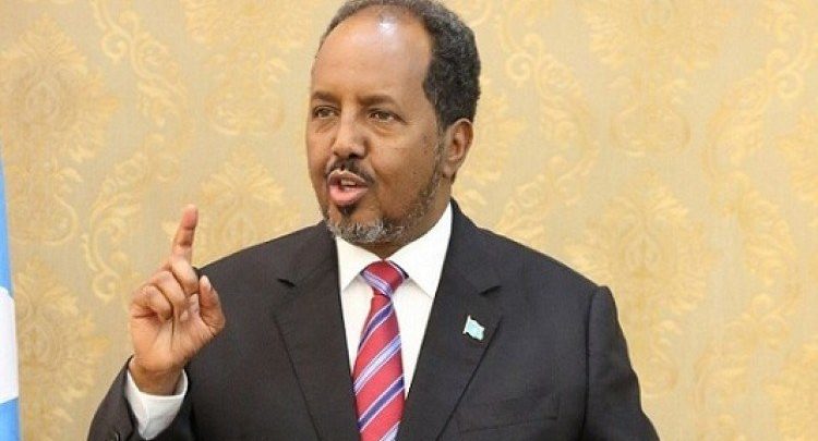 Hassan Sheikh Mohamud oo u hambalyeeyay Axmed Madoobe
