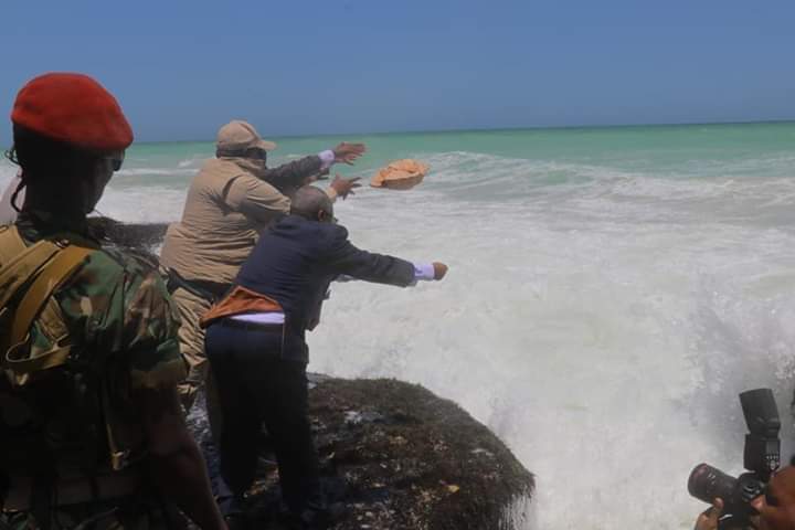 Dawo;- Madaxweyne Dani Oo Garacad Uga Dhawaaqay Hadal In Badan Soomaali Sugaysay.