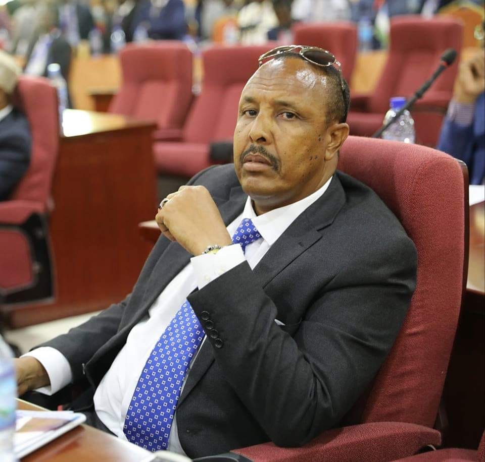 Guddoomiyaha Baarlamaanka Puntland oo mooshin laga keenay