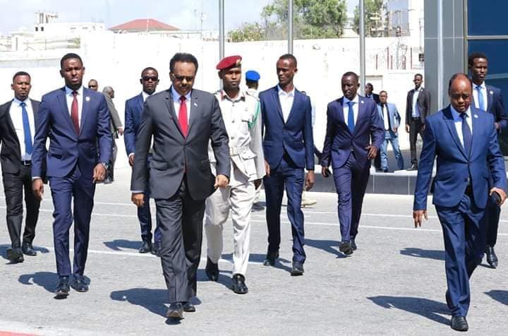 Farmaajo oo Nairobi aaday+VIDEO