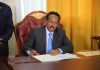 Farmaajo oo saxiixay sharciga batroolka