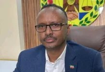 DAAWO: Wasiirkii Warfaafinta Somaliland oo xilka iska casilay