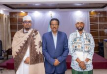 SAWIRRO: Farmaajo oo gurigiisa ku booqday Ugaaska Mursade