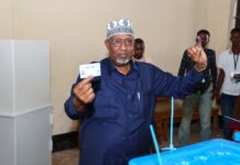 DAAWO: Sh. Aadan Madoobe “waxaan aad ugu faraxsanahay inaan maanta ka mid noqdo kumanaanka qof ee codkooda dhiibtay” +SAWIRRO