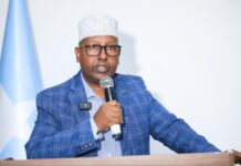 DAAWO: Wasiir Fiqi oo weerar afkaa ku qaaday Sheekh Shariif.